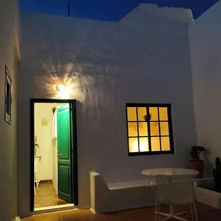 Casa Halcon Feriehus *